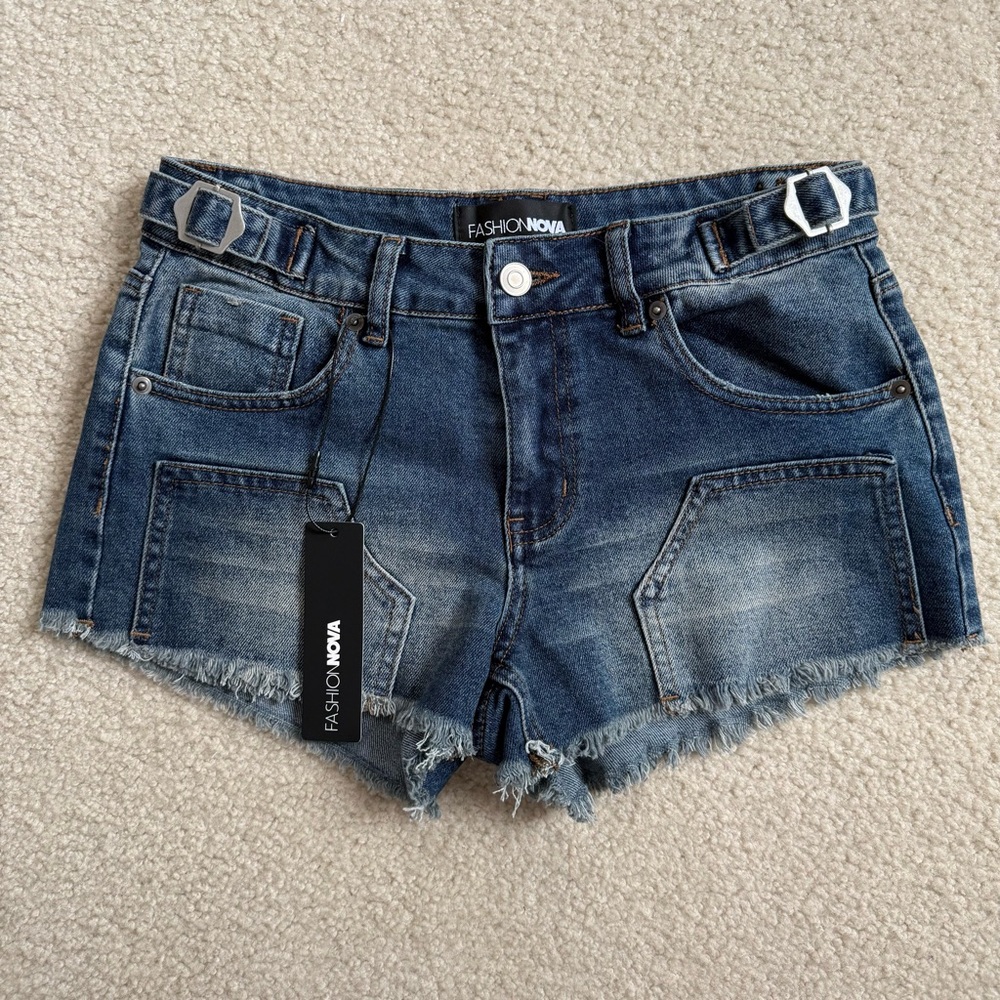 NWT fashion nova jean shorts